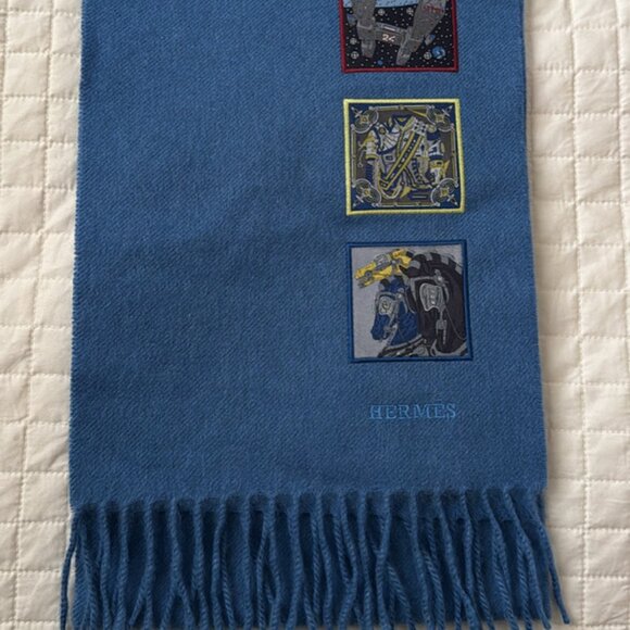 Hermes cashmere scarf - Picture 1 of 3